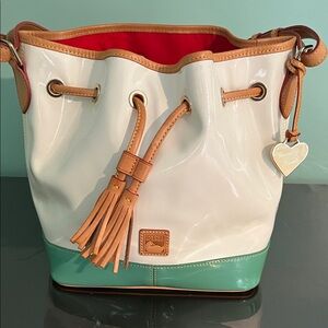 Dooney & Bourke White and Green Shoulder Bag